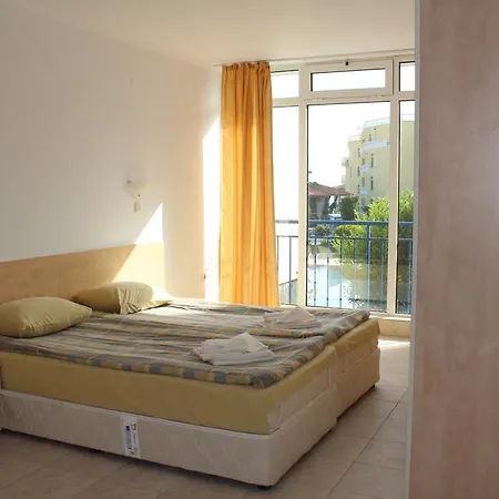 Vega Village سفيتي فلاس