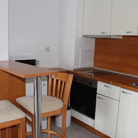 Apartmanhotel Vega Village 3*