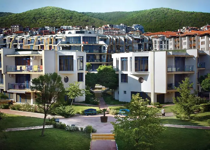 Vega Village Ваканционна къща