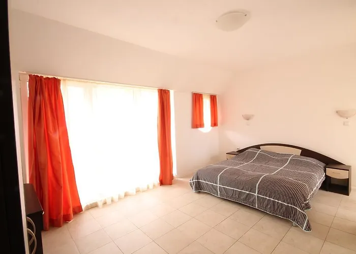 Ваканционна къща Vega Village *