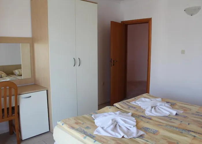 Vega Village Будинок відпочинку